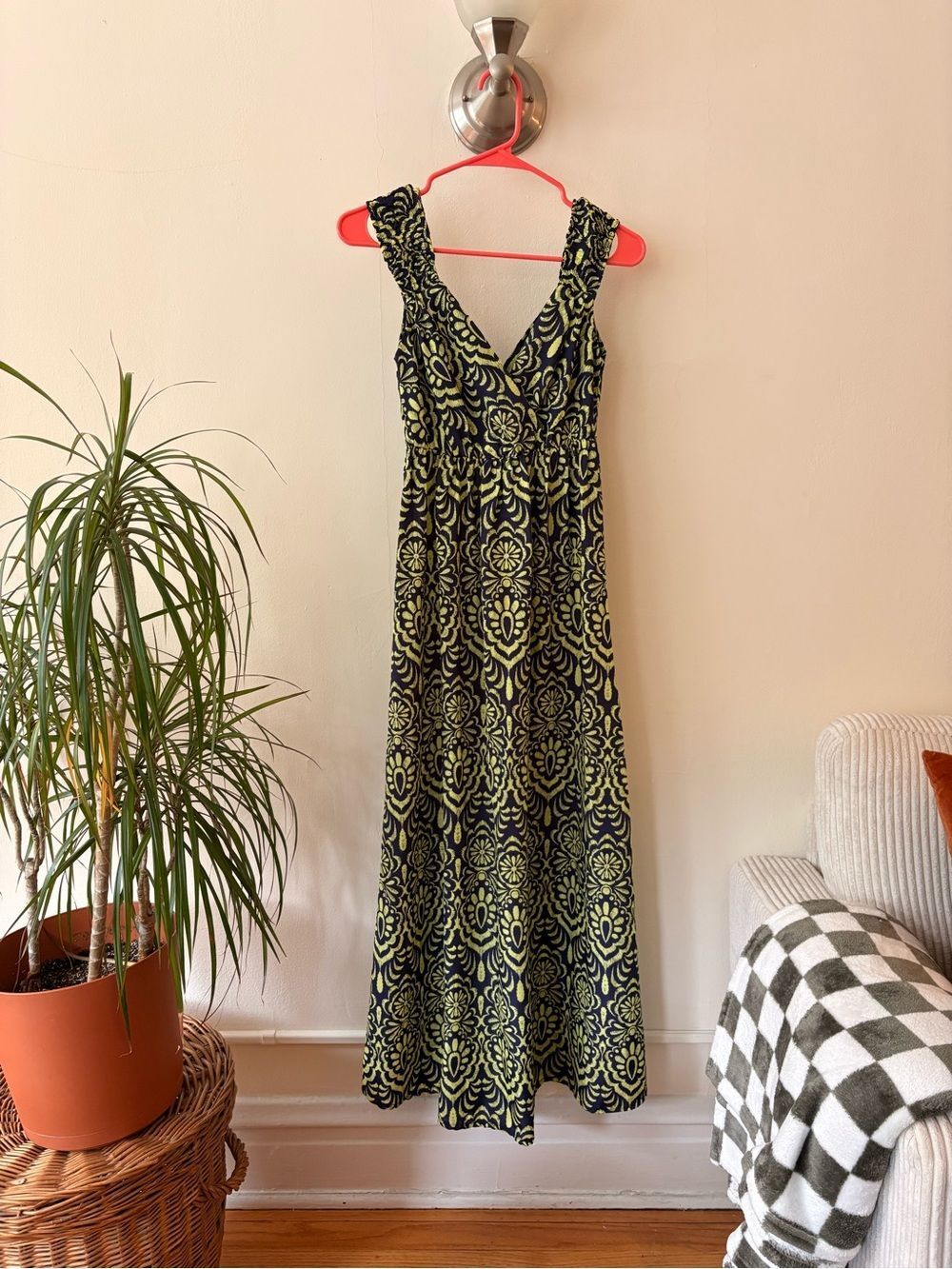 AttentionโNavy Lime Green Maxi Dress Sleeveless V Neck Patterned Resort Dress